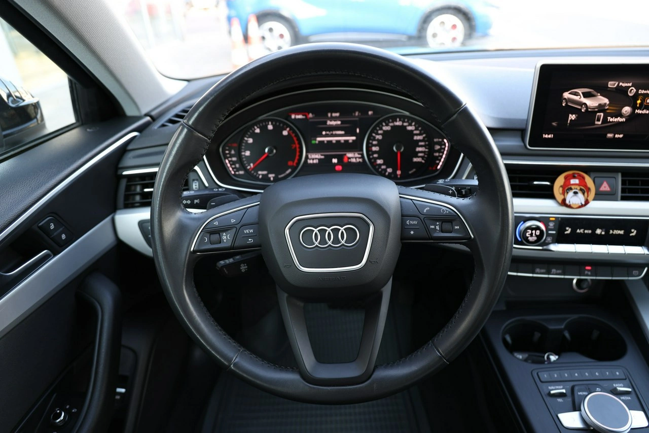 Audi A4 - Zdjęcie 17