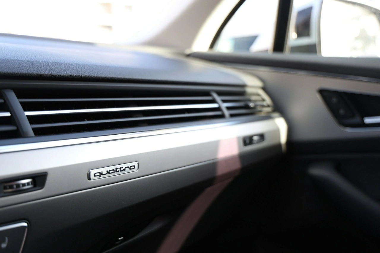 Audi Q7 - Zdjęcie 22