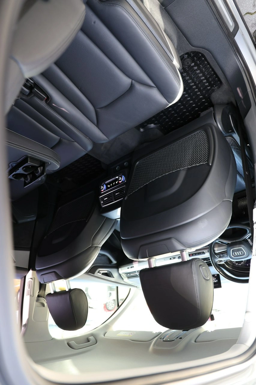 Audi Q7 - Zdjęcie 32