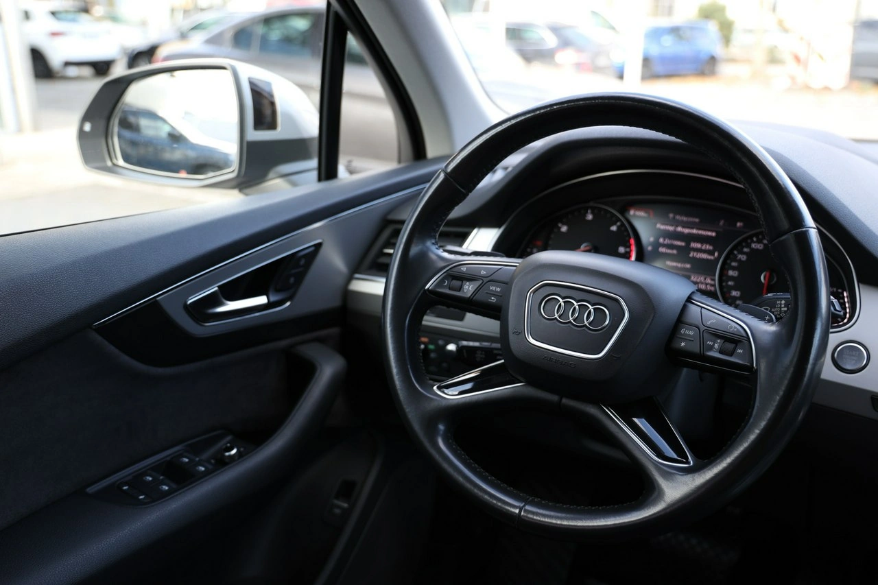 Audi Q7 - Zdjęcie 40