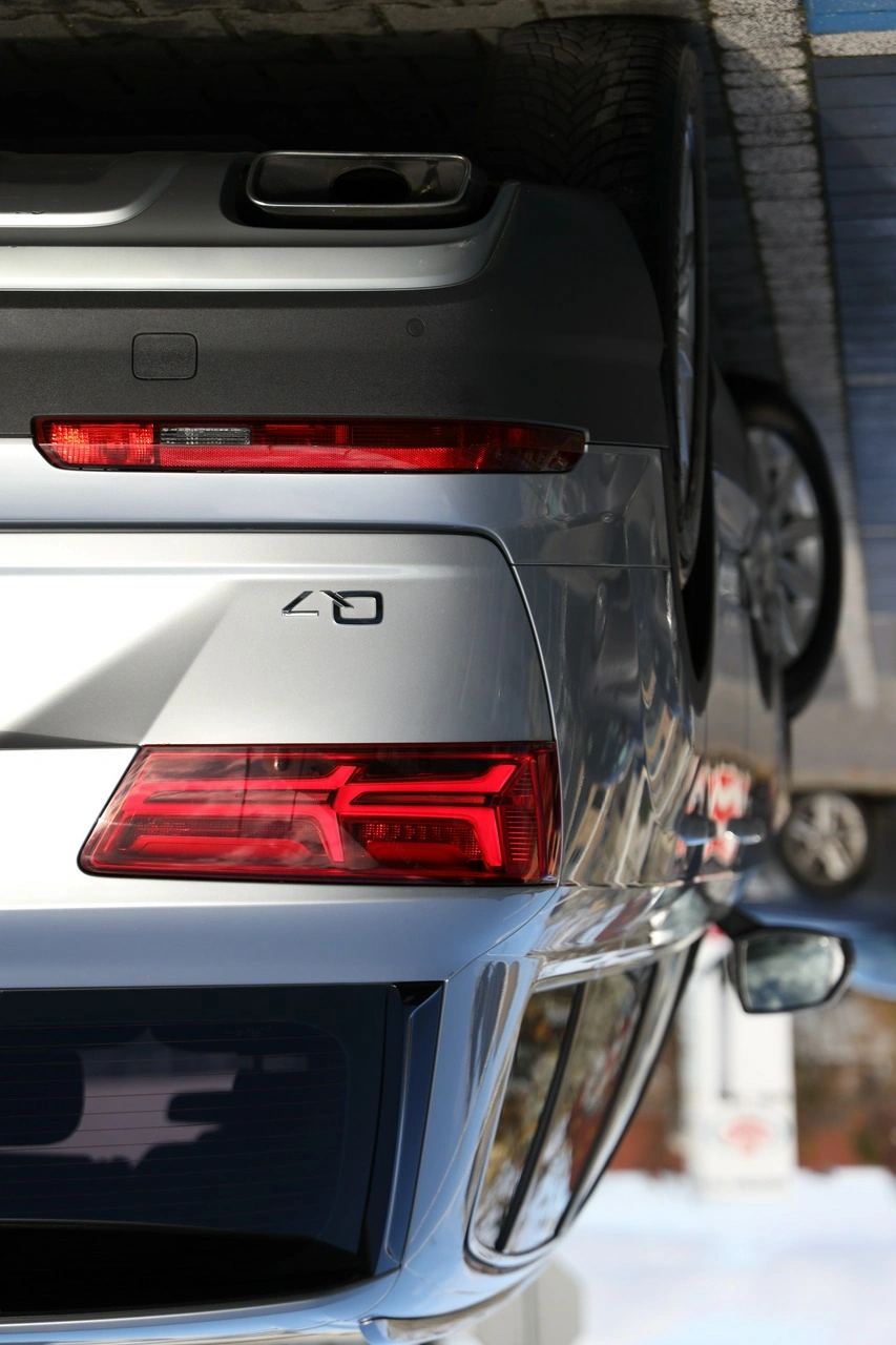 Audi Q7 - Zdjęcie 8