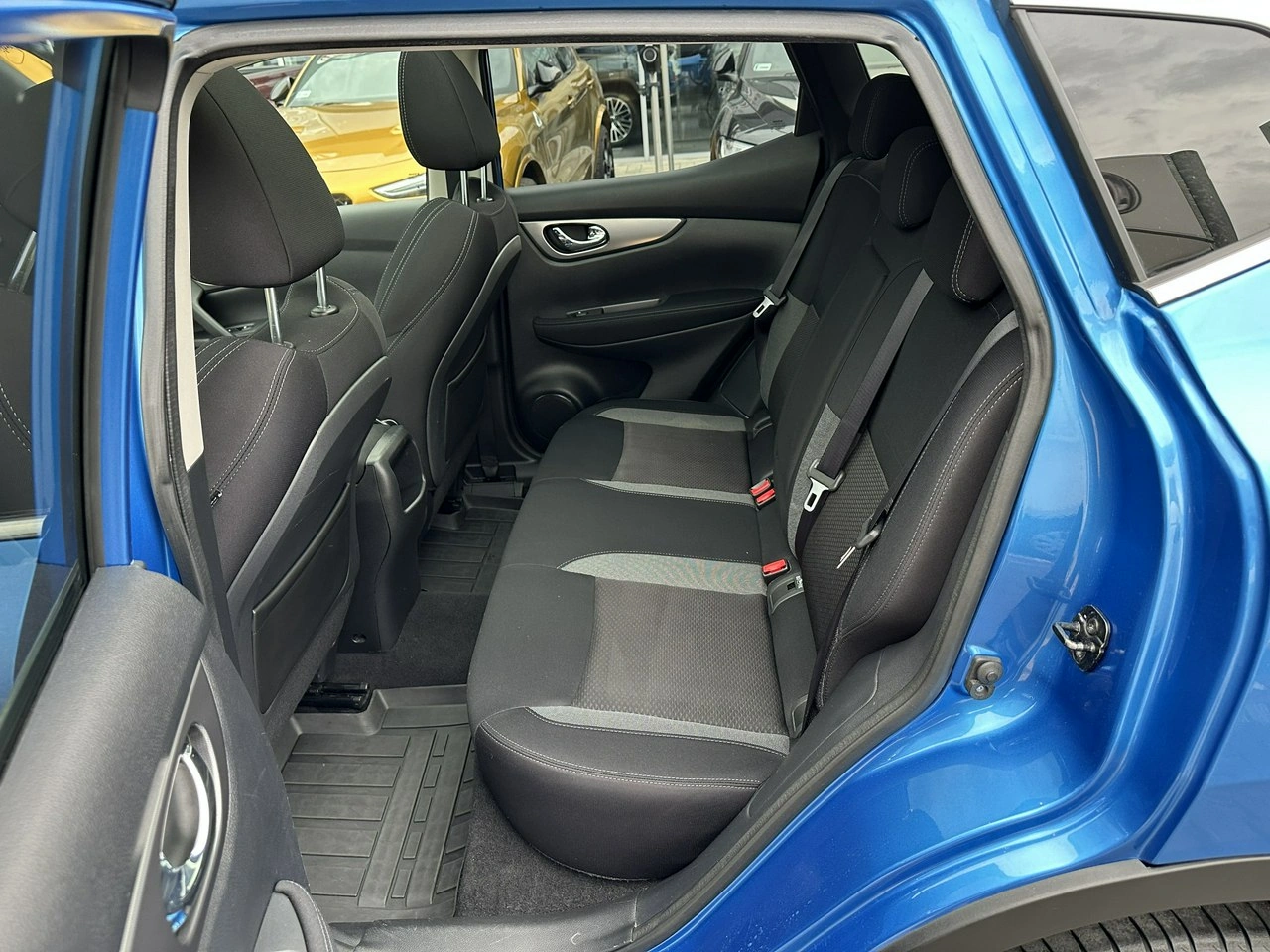 Nissan Qashqai - Zdjęcie 16