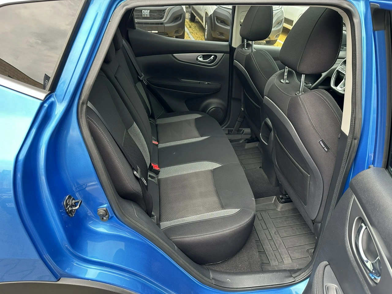 Nissan Qashqai - Zdjęcie 22