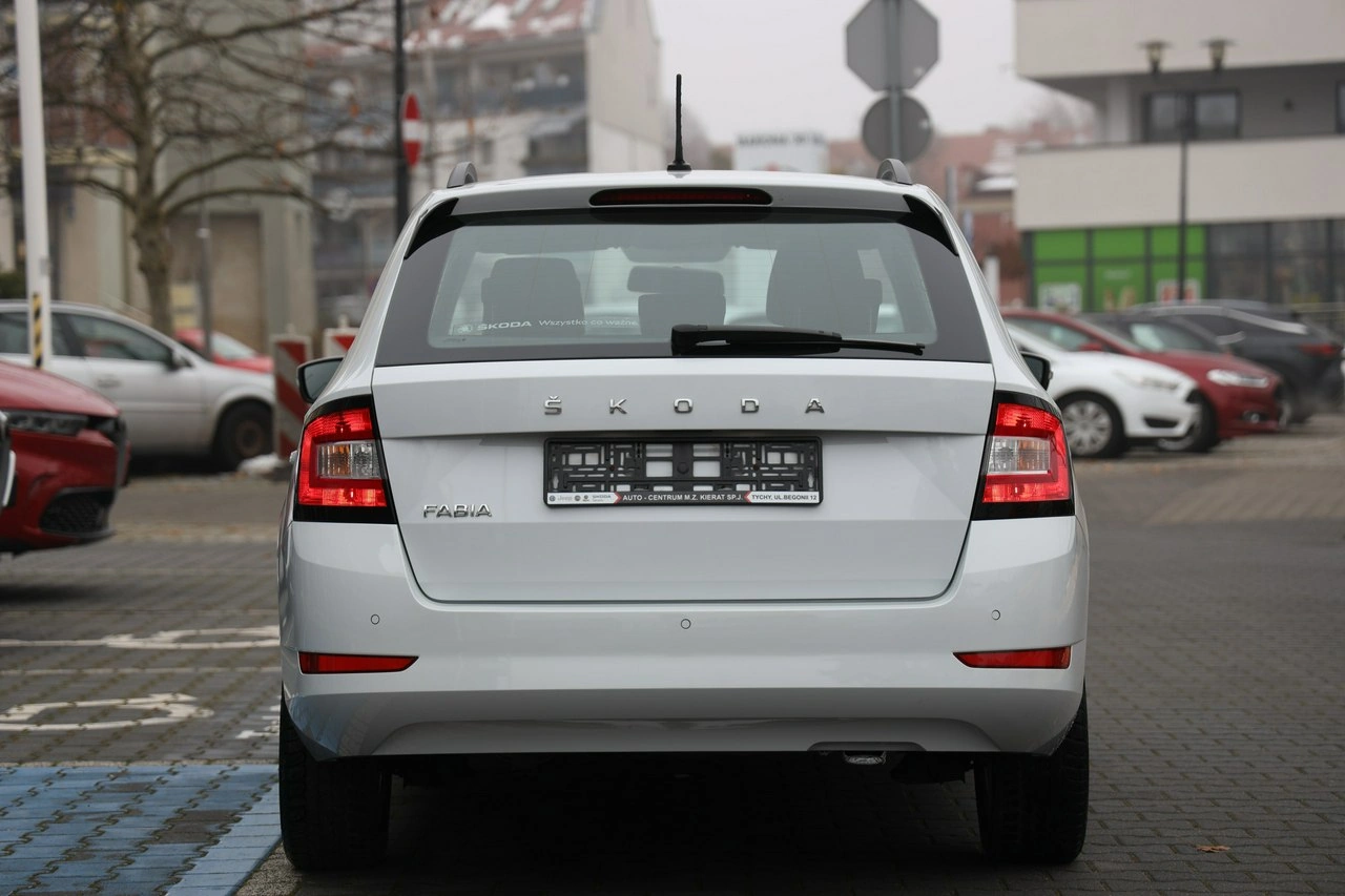 Skoda Fabia - Zdjęcie 7