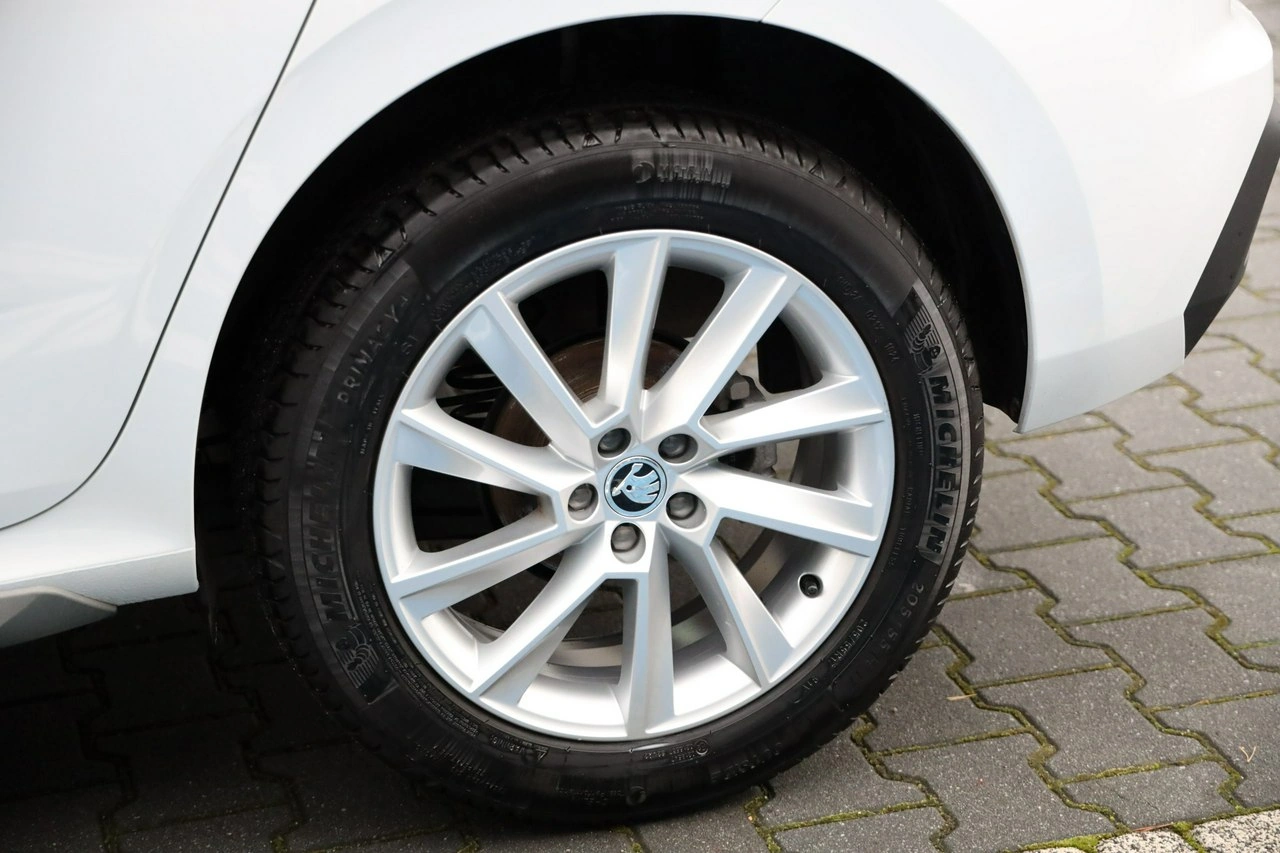 Skoda Kamiq - Zdjęcie 11