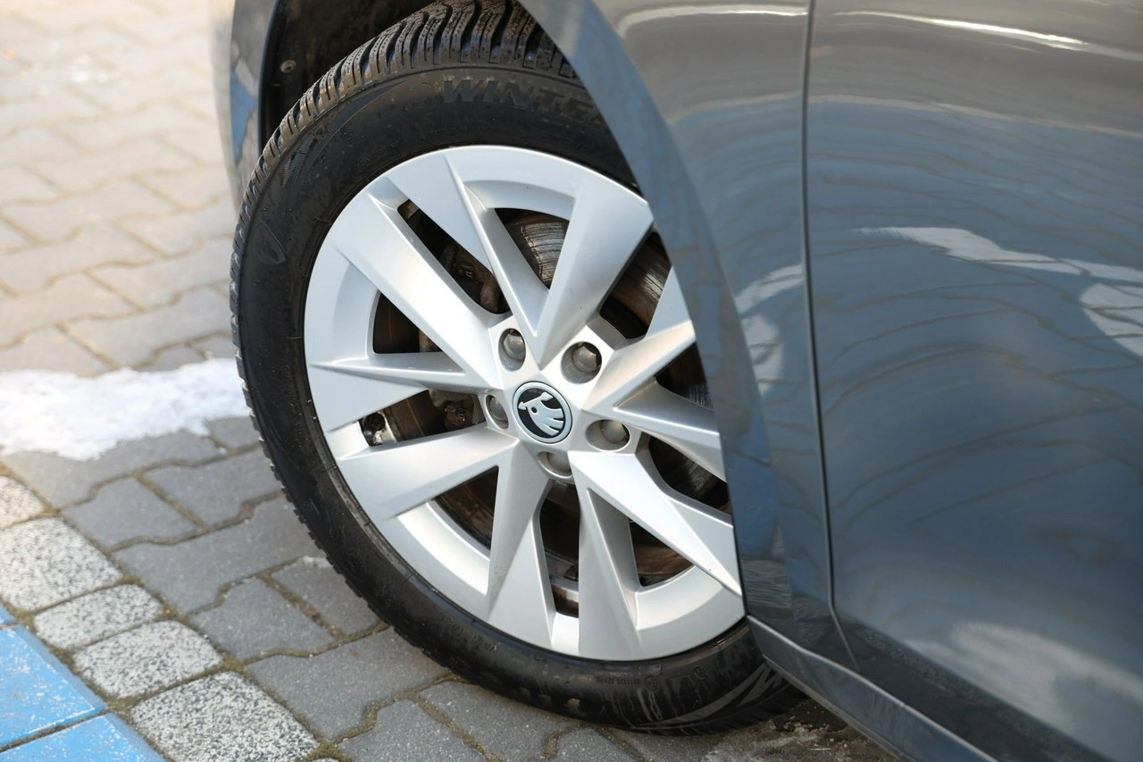 Skoda Octavia - Zdjęcie 10