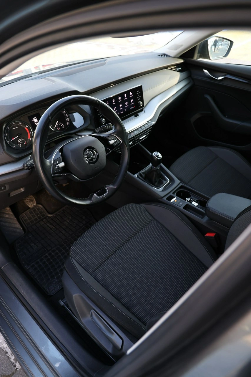 Skoda Octavia - Zdjęcie 12