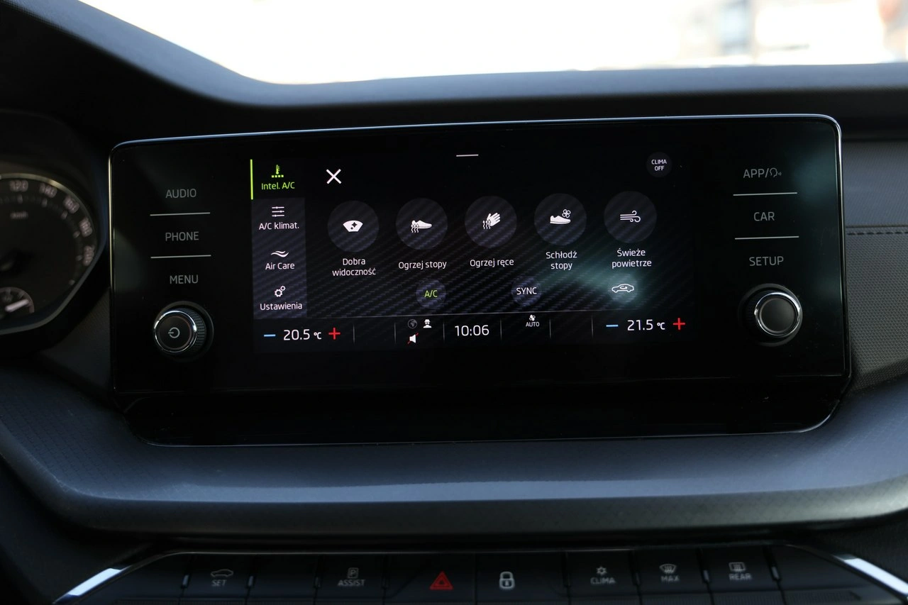 Skoda Octavia - Zdjęcie 21