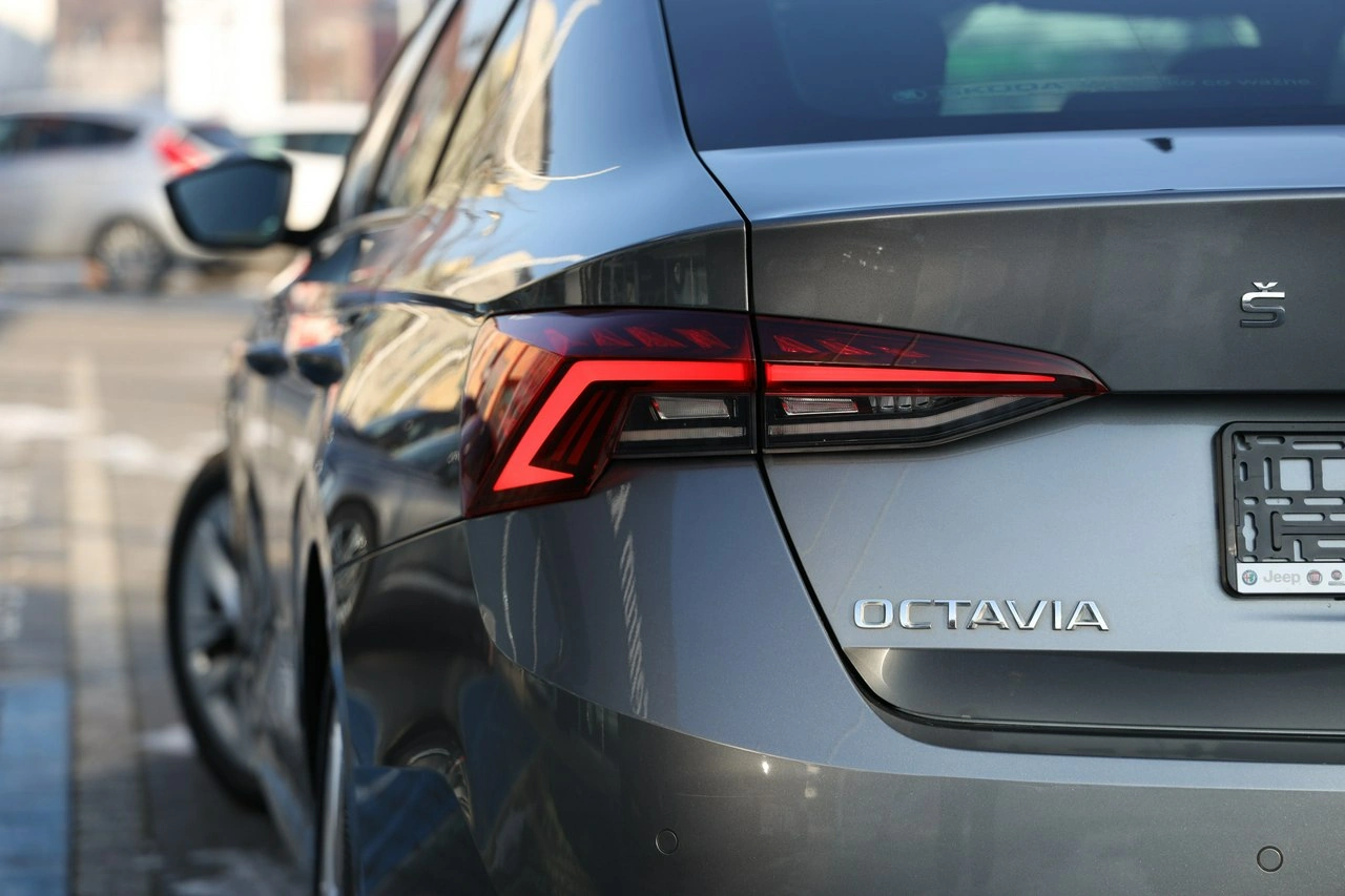 Skoda Octavia - Zdjęcie 7
