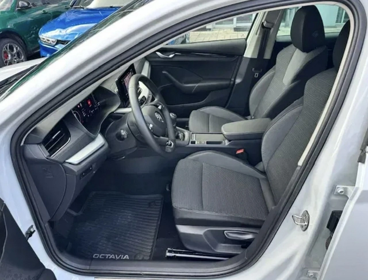 Skoda Octavia - Zdjęcie 6