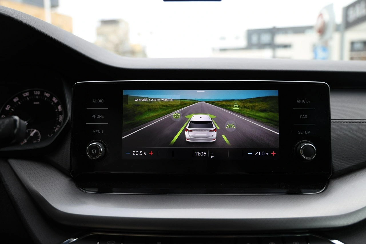 Skoda Octavia - Zdjęcie 20