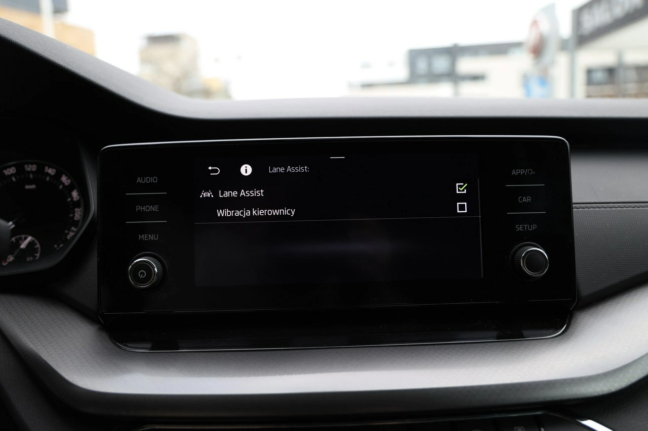 Skoda Octavia - Zdjęcie 22