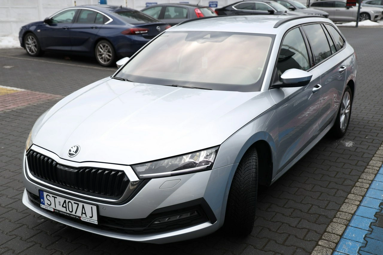 Skoda Octavia - Zdjęcie 4