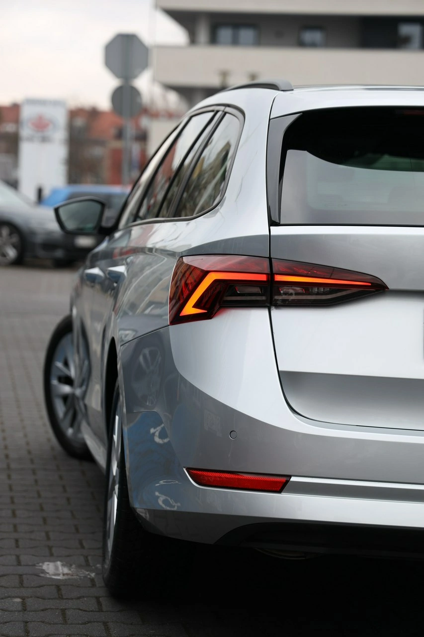 Skoda Octavia - Zdjęcie 9