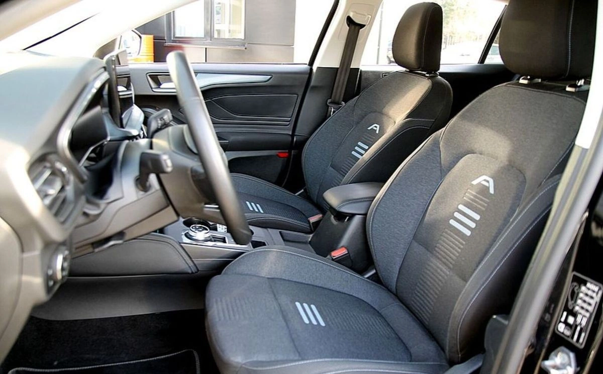 Ford Focus - Zdjęcie 20