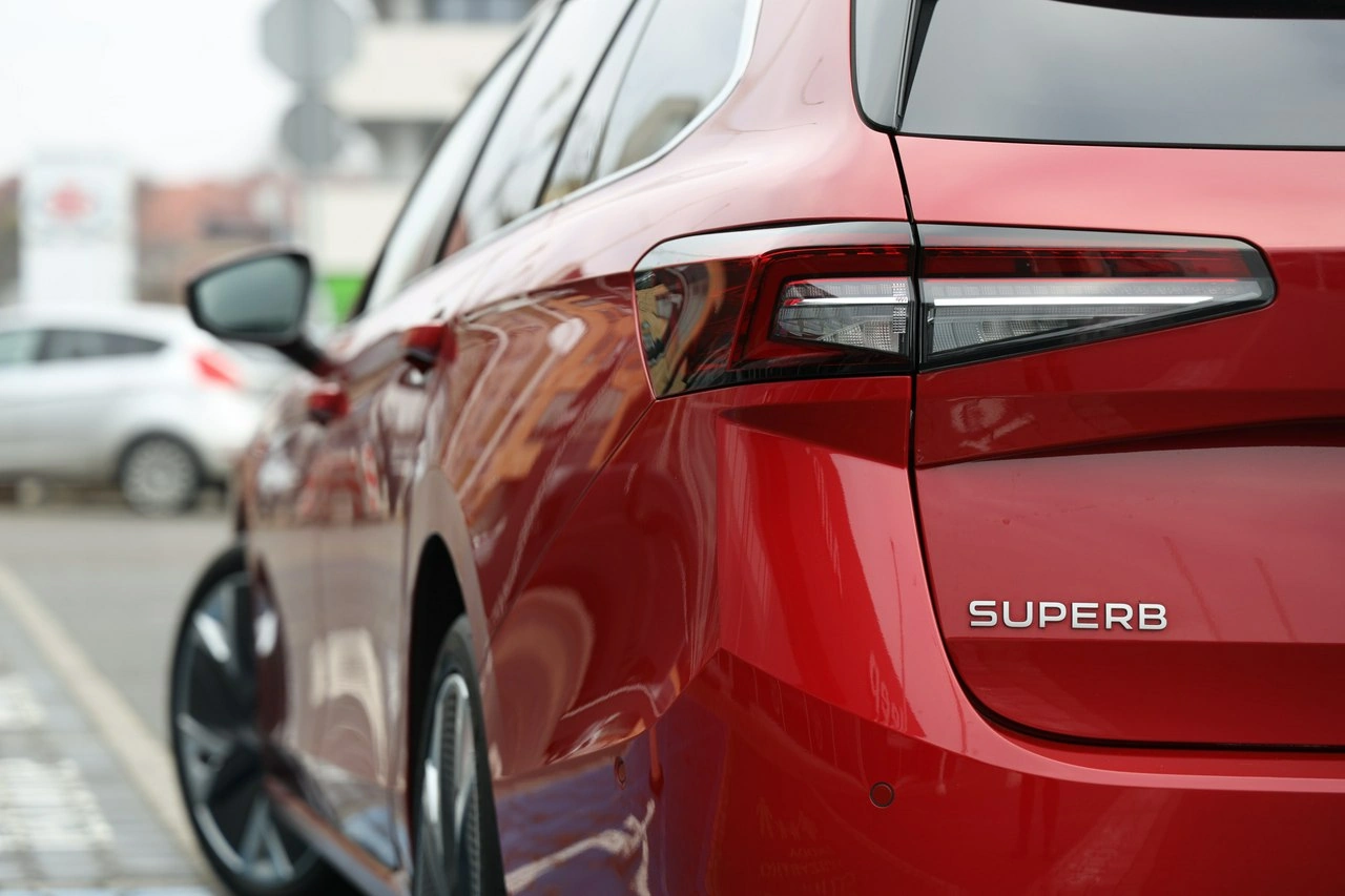 Skoda Superb - Zdjęcie 10