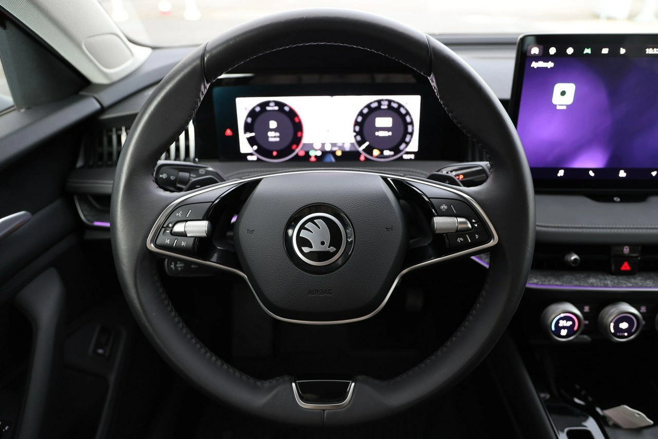 Skoda Superb - Zdjęcie 24