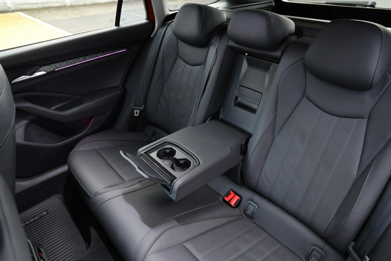 Skoda Superb - Zdjęcie 39