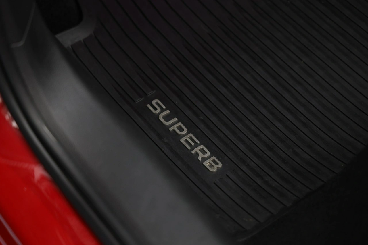 Skoda Superb - Zdjęcie 40