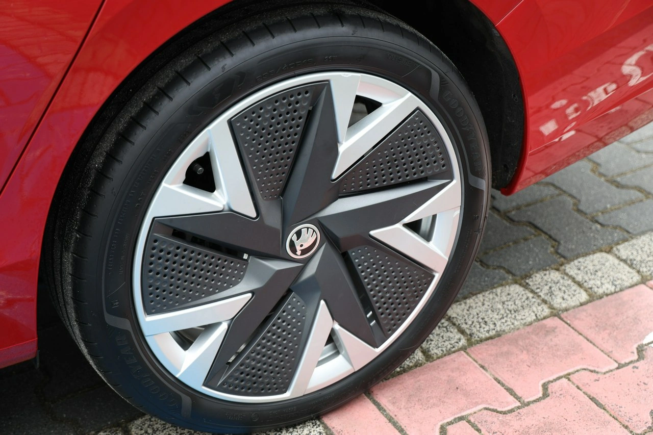 Skoda Superb - Zdjęcie 13