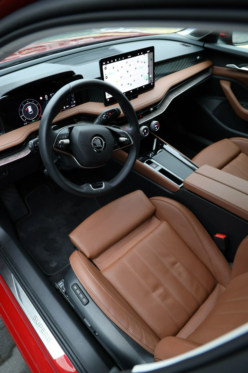 Skoda Superb - Zdjęcie 14