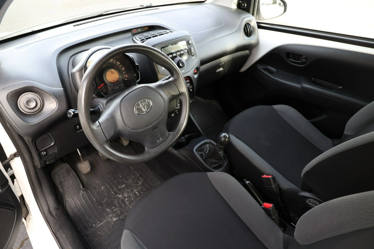 Toyota Aygo - Zdjęcie 13
