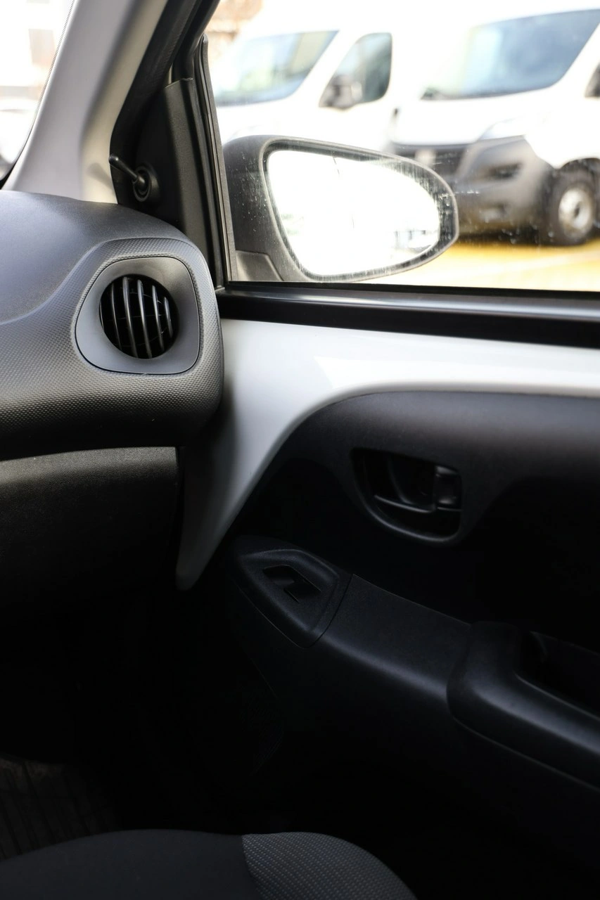 Toyota Aygo - Zdjęcie 27