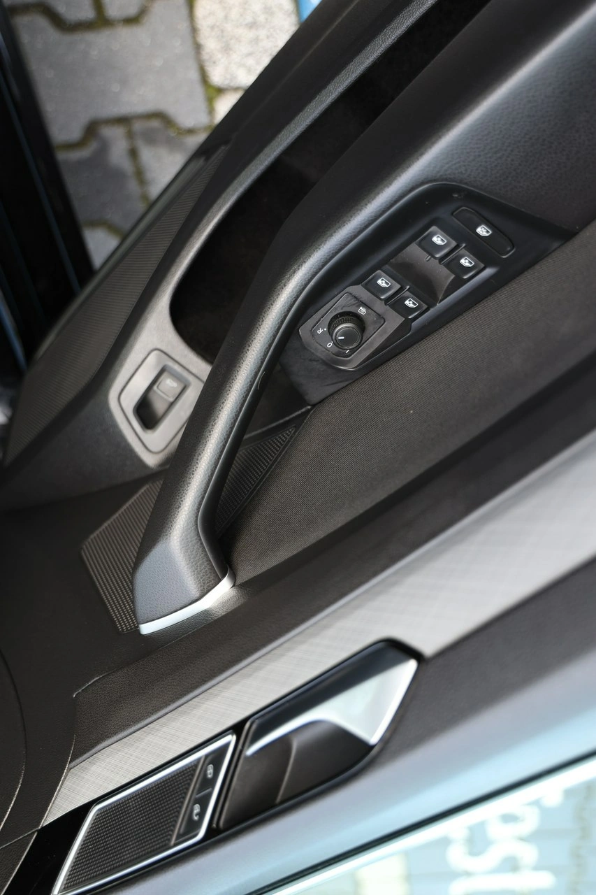 Volkswagen Passat - Zdjęcie 10