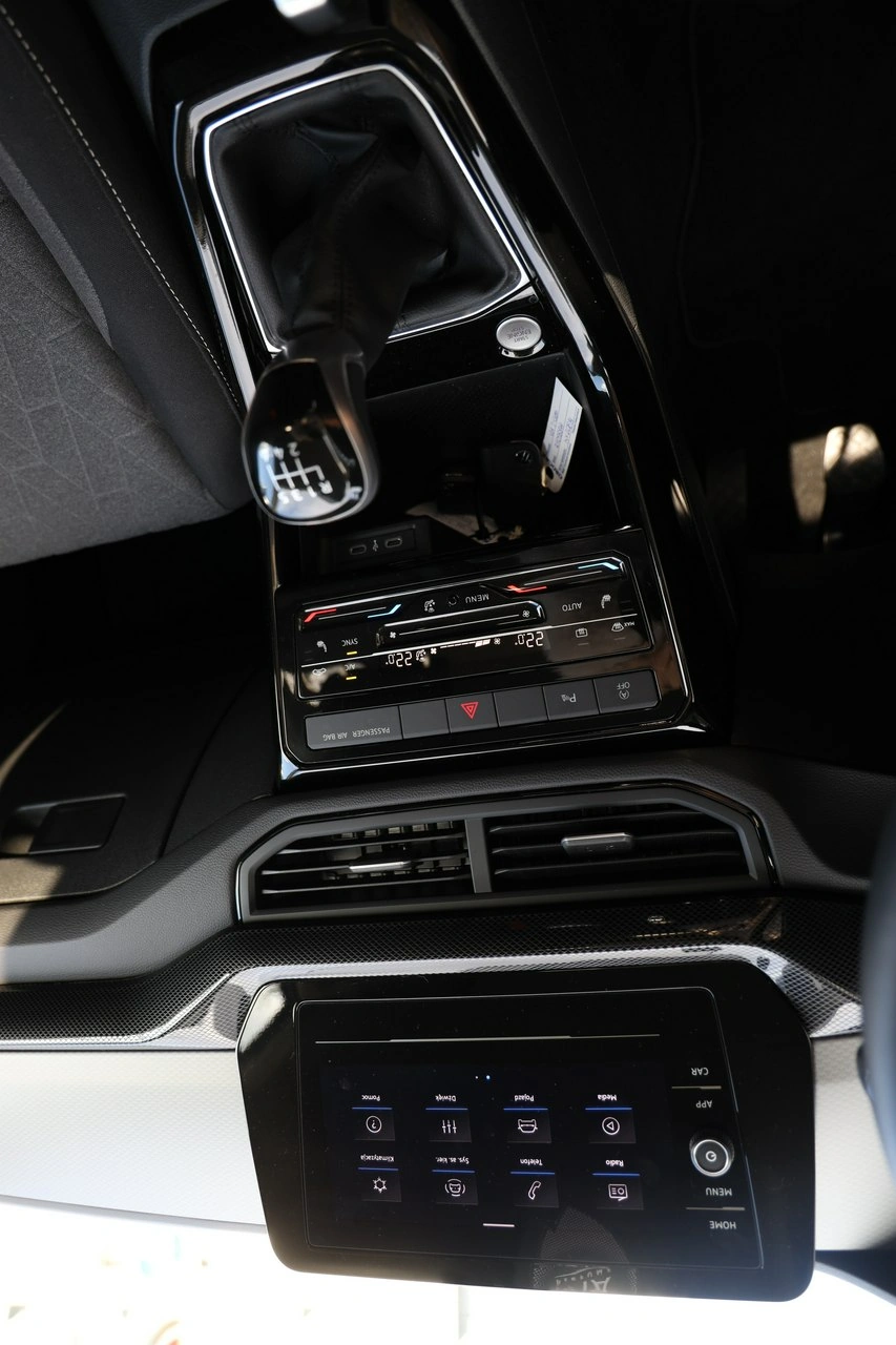 Volkswagen T-Cross - Zdjęcie 15