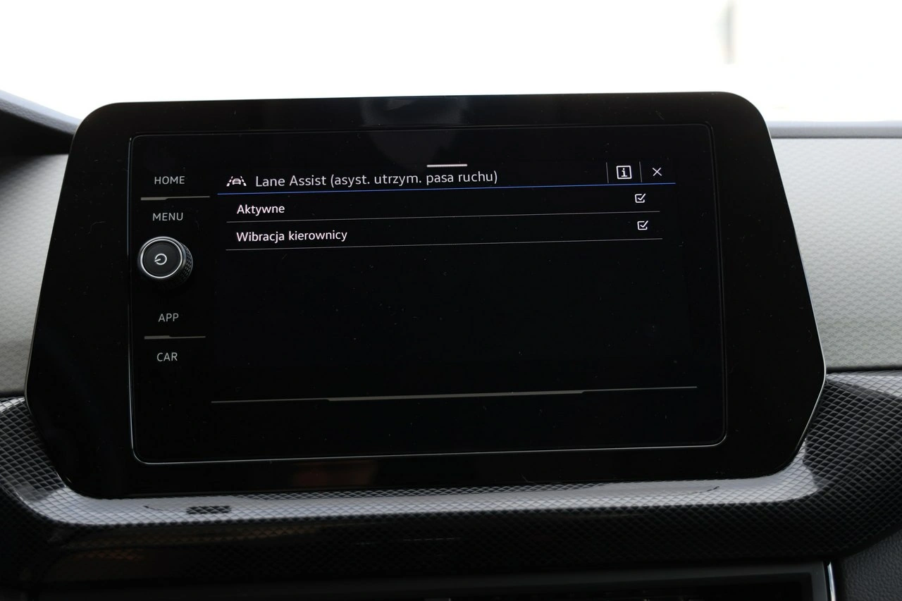 Volkswagen T-Cross - Zdjęcie 18