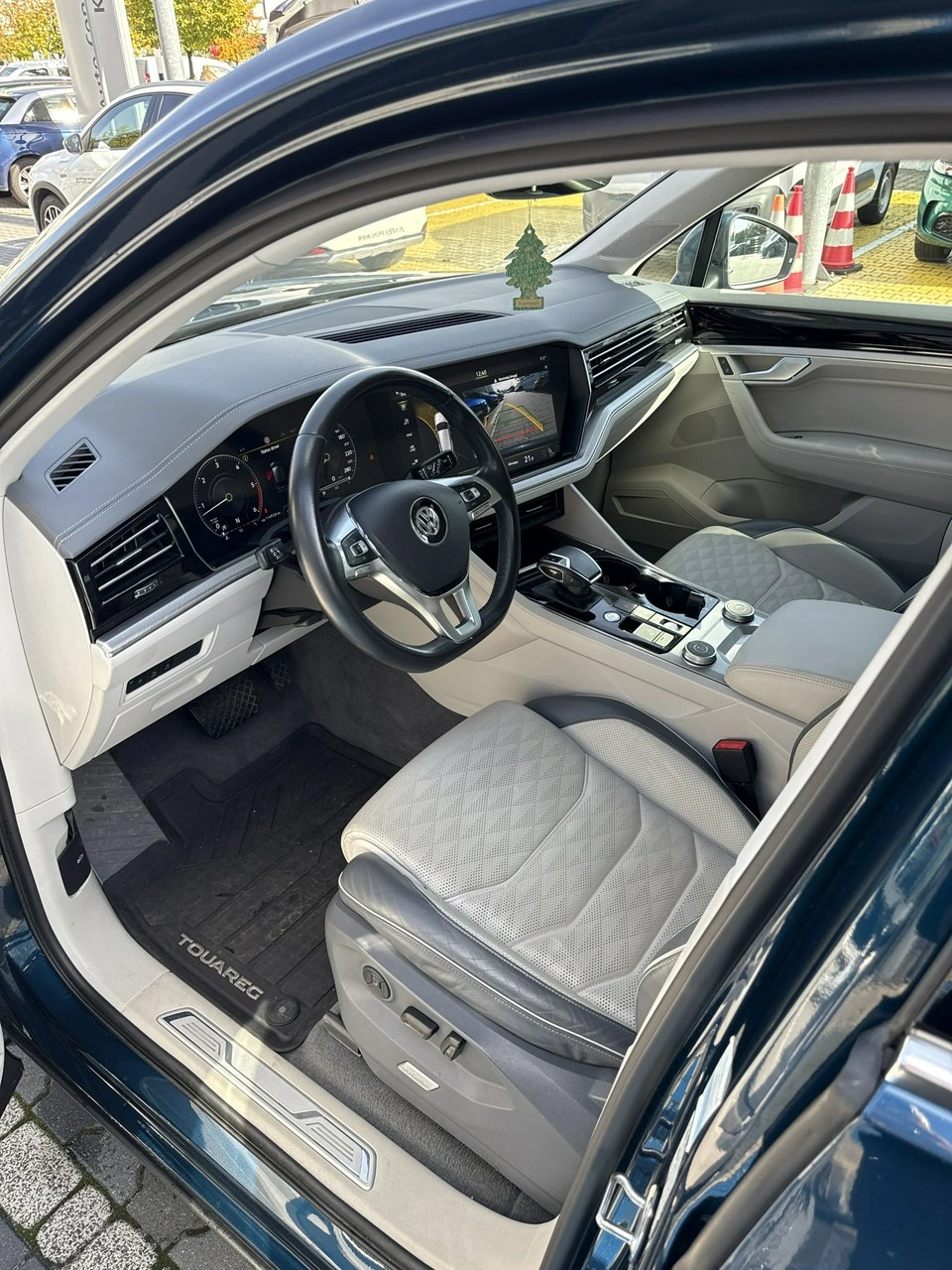 Volkswagen Touareg - Zdjęcie 11