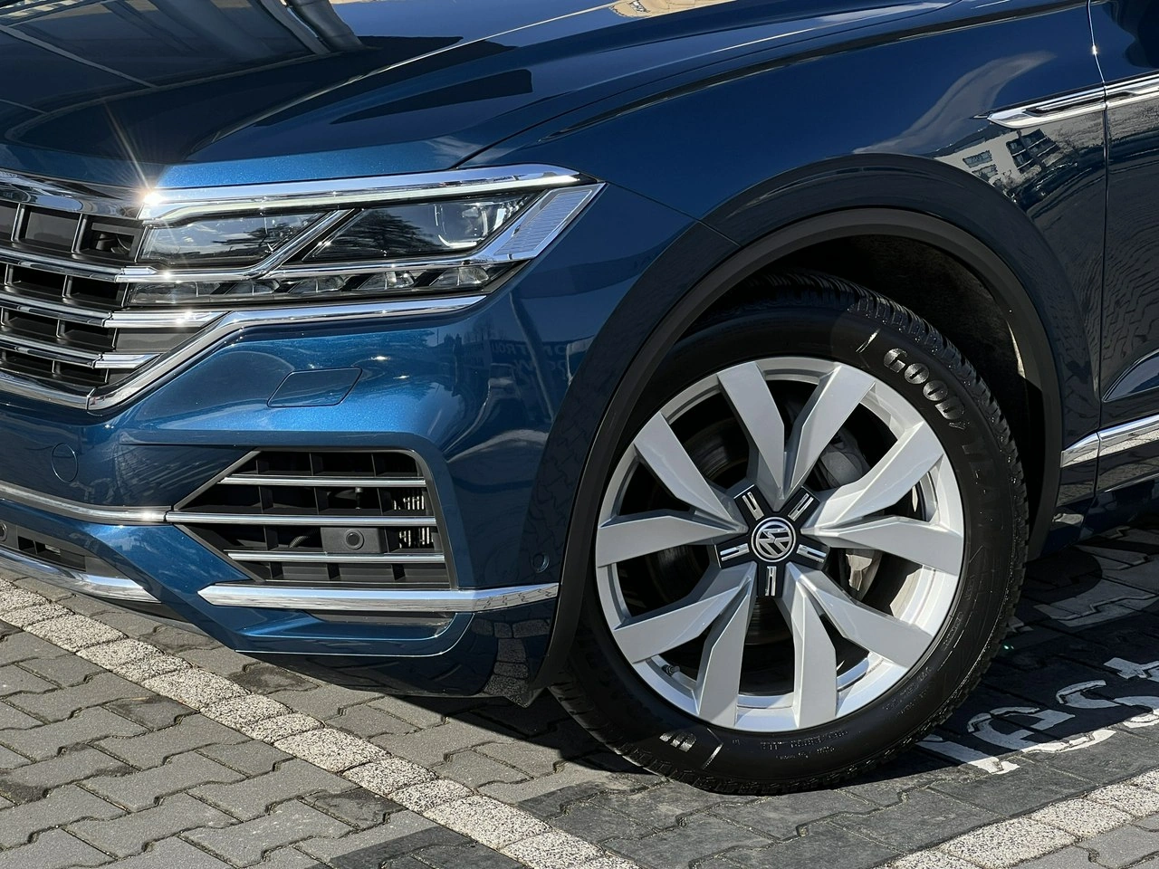Volkswagen Touareg - Zdjęcie 7