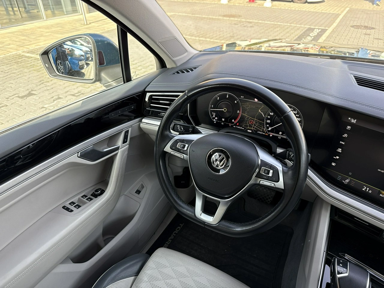 Volkswagen Touareg - Zdjęcie 31