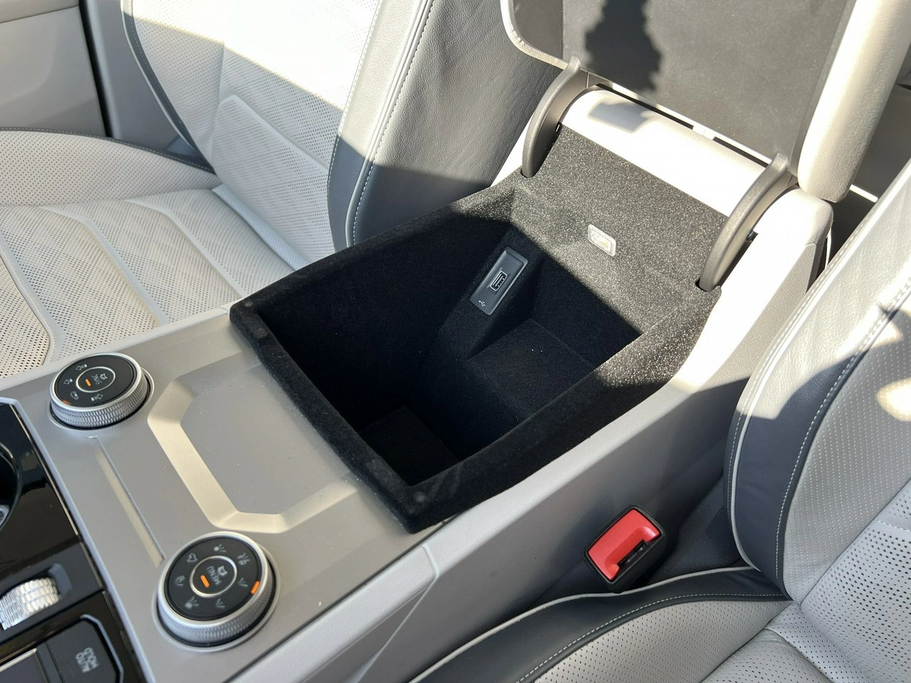 Volkswagen Touareg - Zdjęcie 20