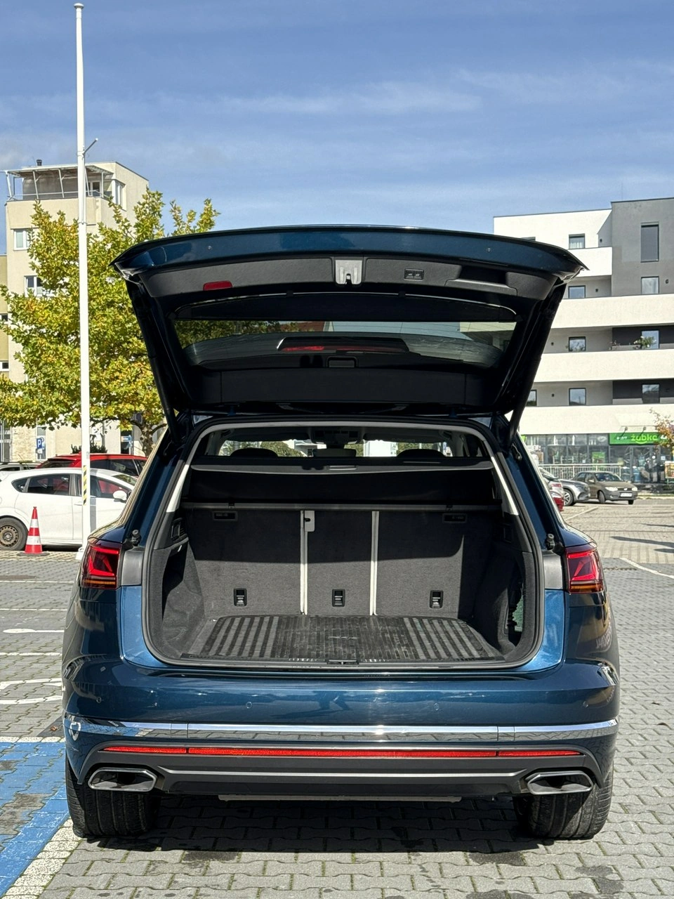 Volkswagen Touareg - Zdjęcie 36