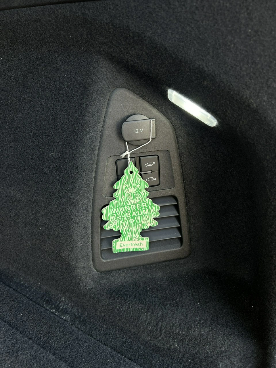 Volkswagen Touareg - Zdjęcie 39