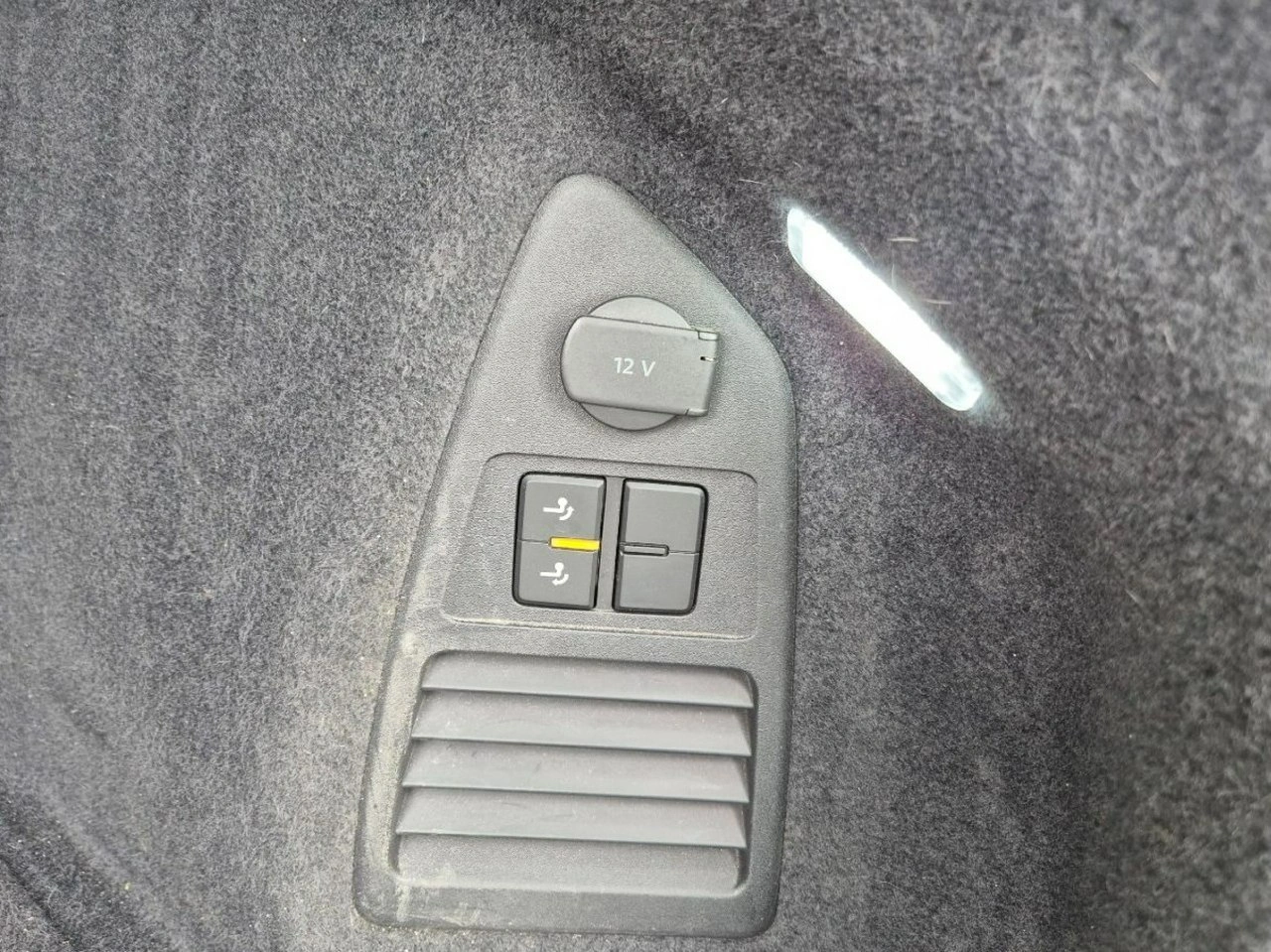 Volkswagen Touareg - Zdjęcie 14