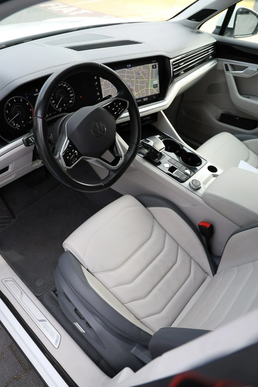 Volkswagen Touareg - Zdjęcie 10