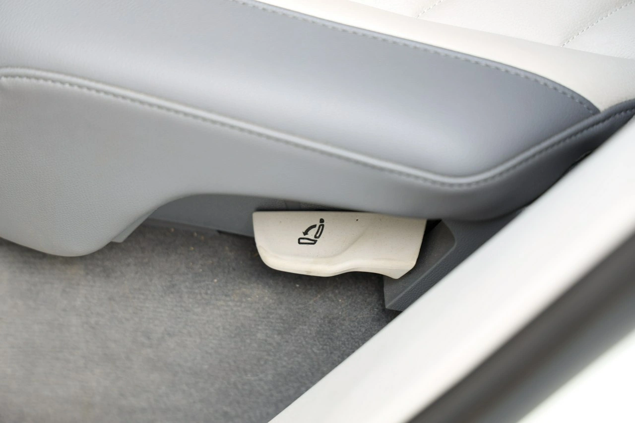 Volkswagen Touareg - Zdjęcie 28