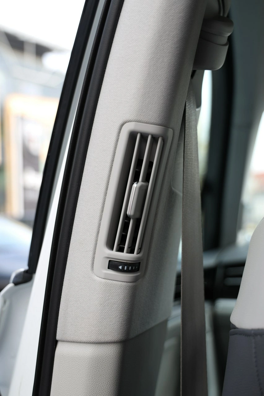 Volkswagen Touareg - Zdjęcie 34