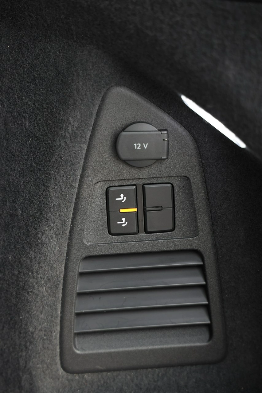 Volkswagen Touareg - Zdjęcie 38