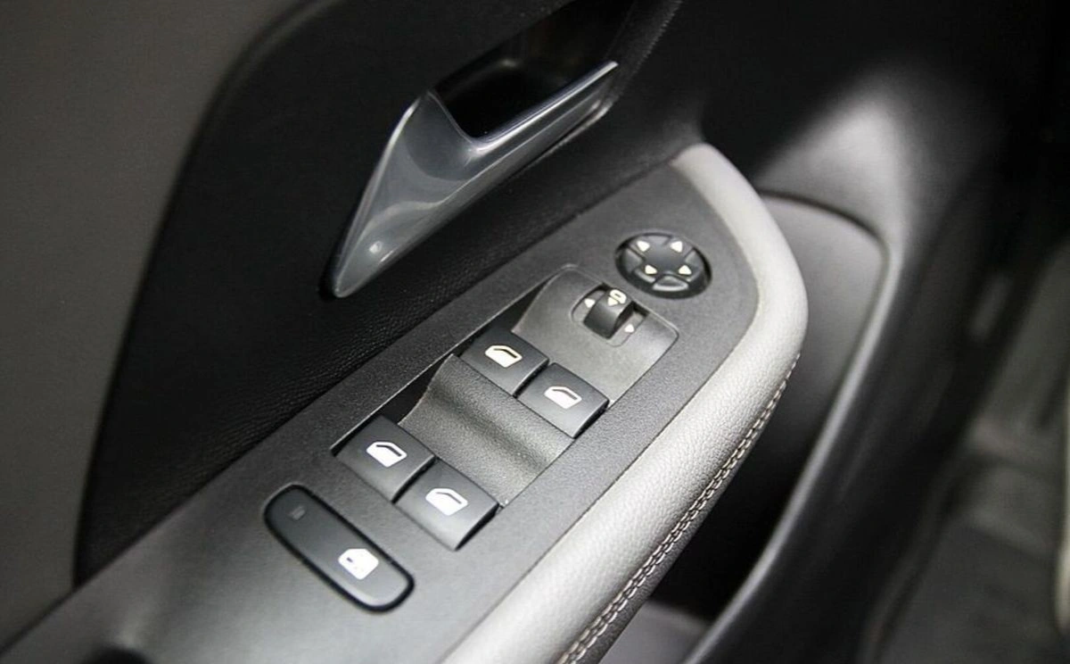 Opel Mokka - Zdjęcie 27