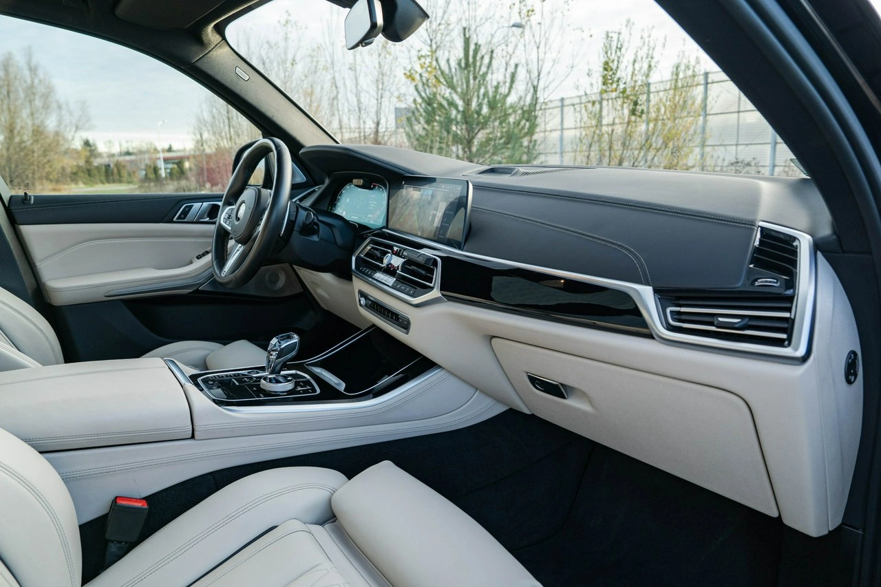 BMW X5 M50 - Zdjęcie 22