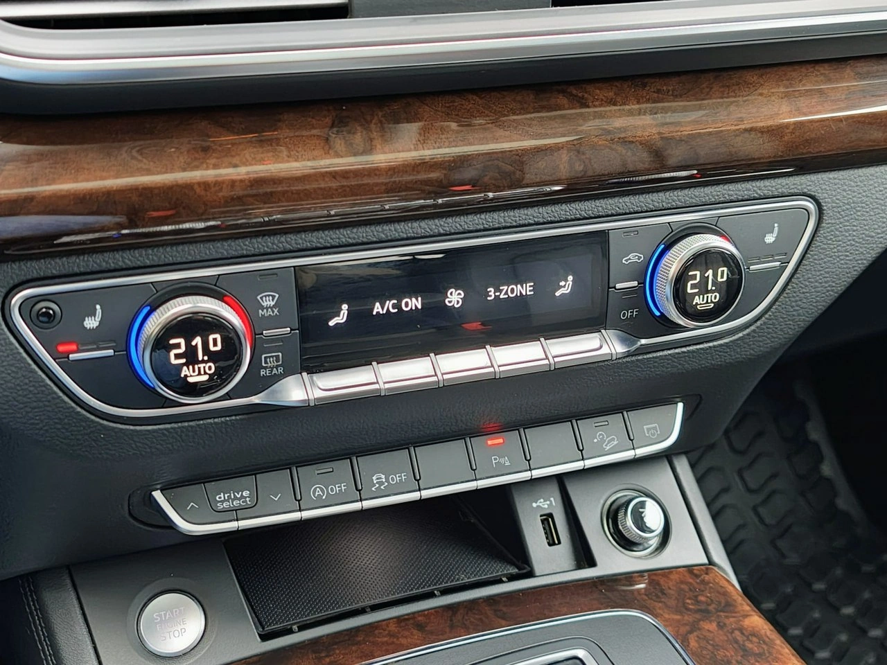 Audi Q5 - Zdjęcie 22