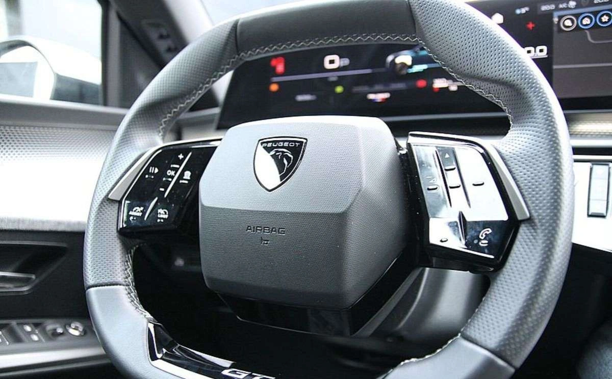 Peugeot 5008 - Zdjęcie 28