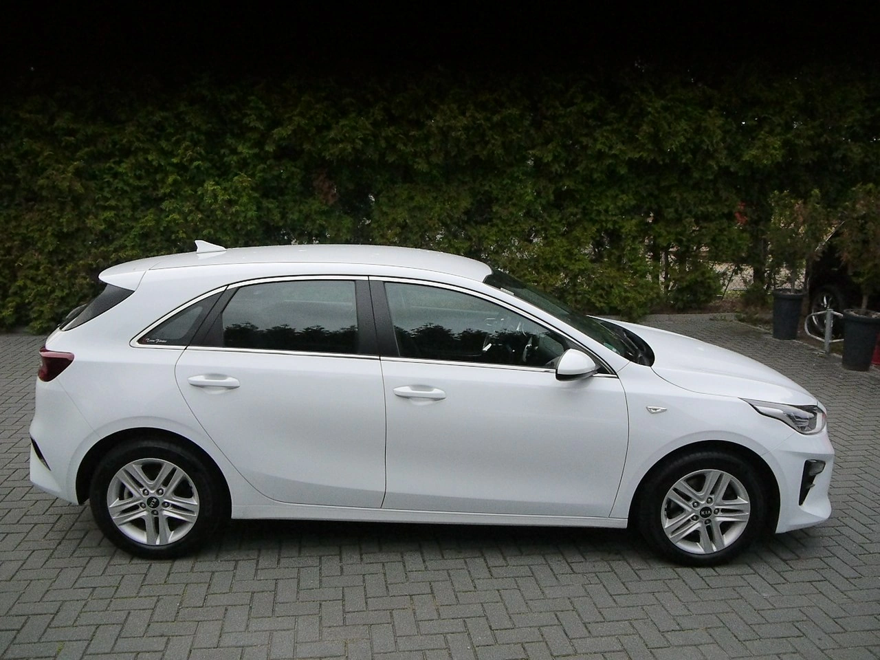 Kia Ceed - Zdjęcie 10
