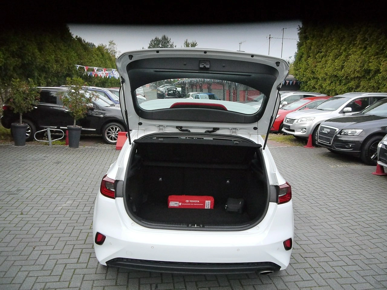 Kia Ceed - Zdjęcie 12