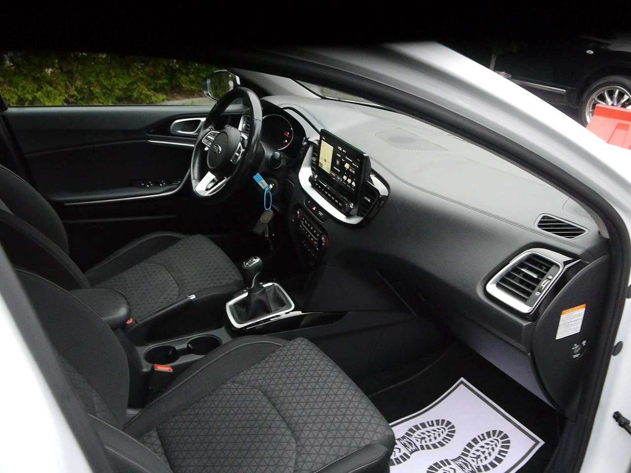 Kia Ceed - Zdjęcie 21