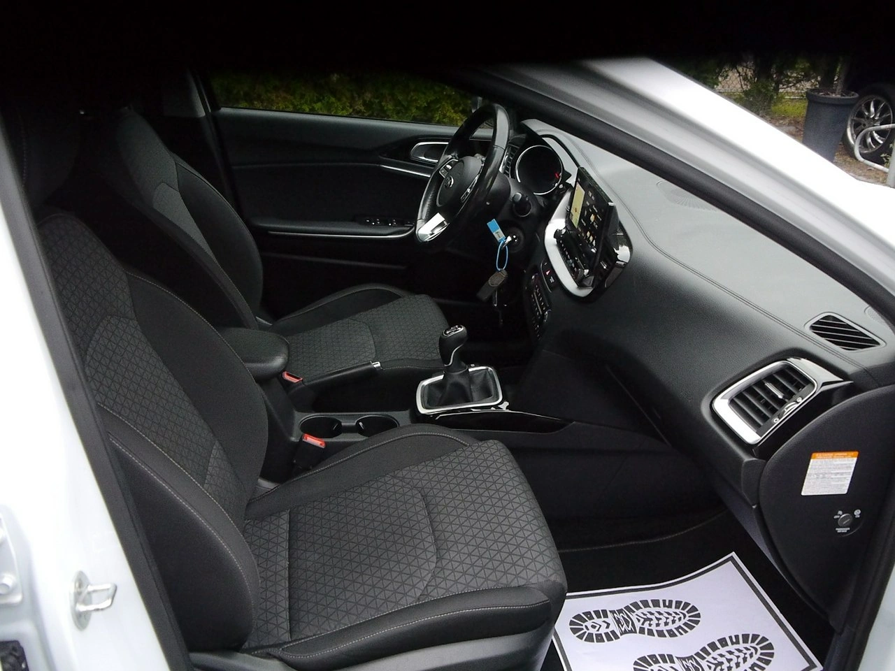 Kia Ceed - Zdjęcie 23