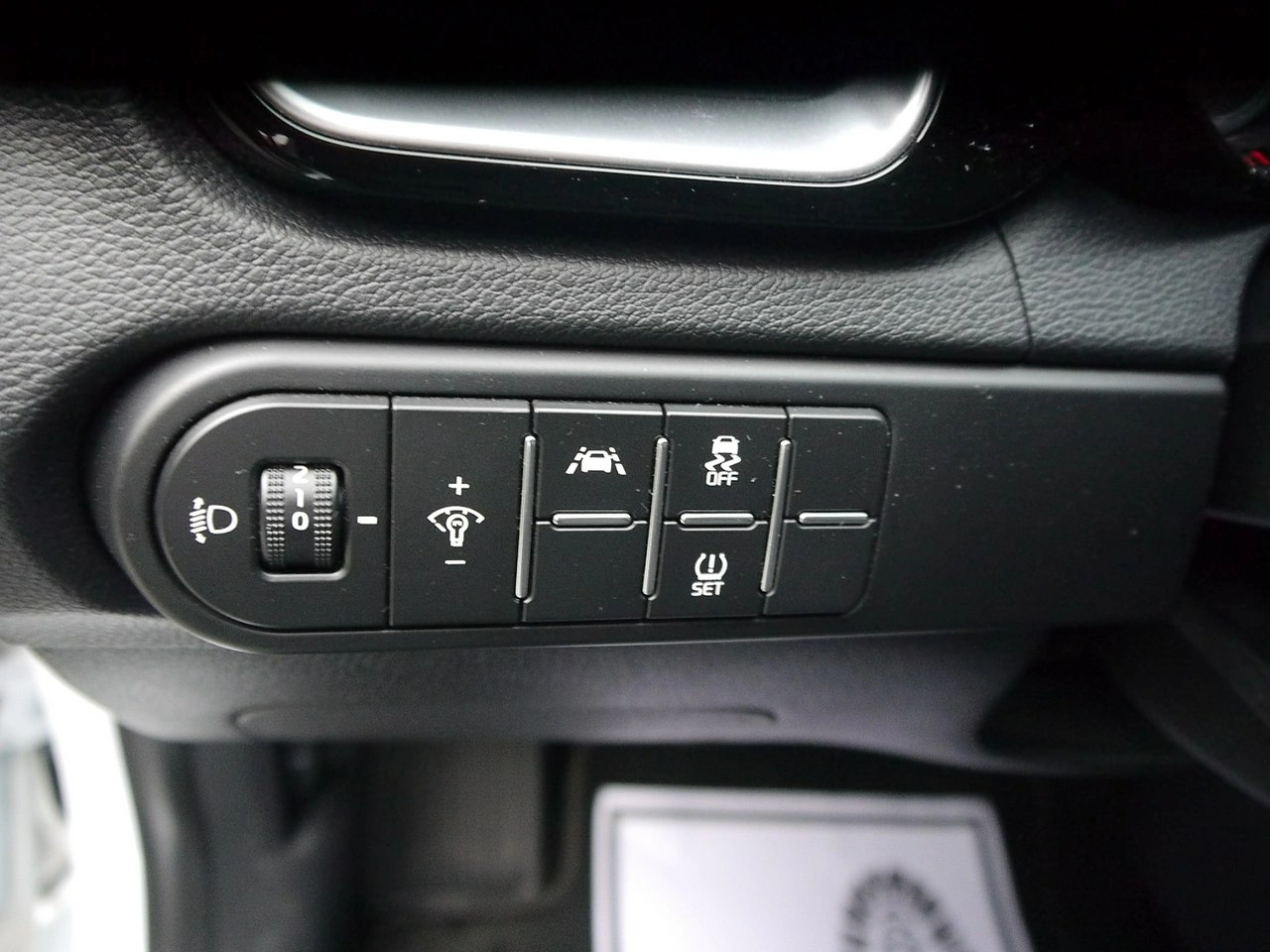 Kia Ceed - Zdjęcie 25